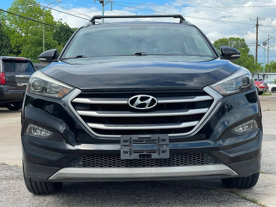 
								2017 Hyundai Tucson Value Sport Utility 4D full									