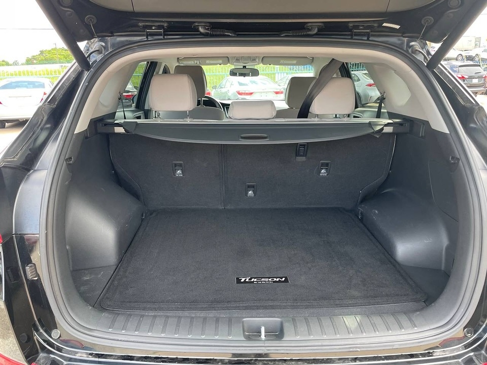 
								2017 Hyundai Tucson Value Sport Utility 4D full									
