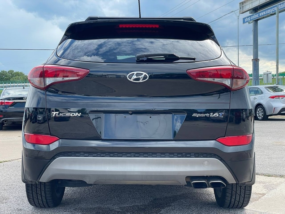 
								2017 Hyundai Tucson Value Sport Utility 4D full									