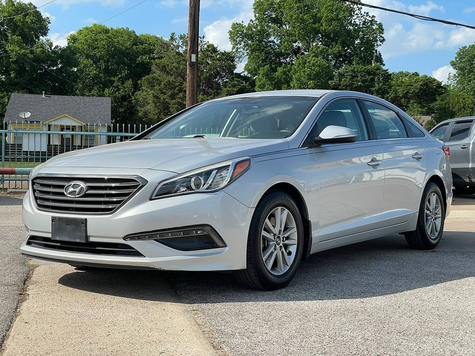 
								2015 Hyundai Sonata Eco Sedan 4D full									