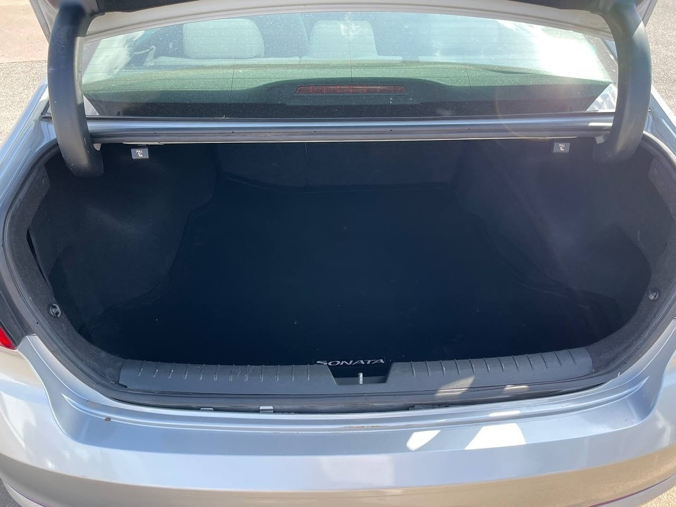 
								2015 Hyundai Sonata Eco Sedan 4D full									