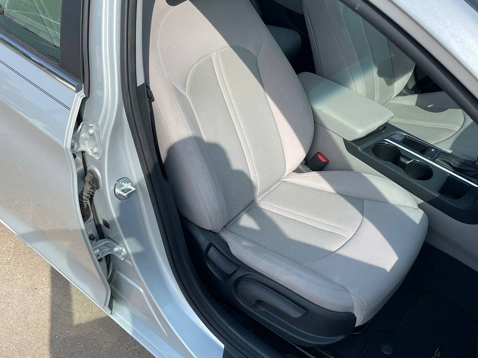 
								2015 Hyundai Sonata Eco Sedan 4D full									