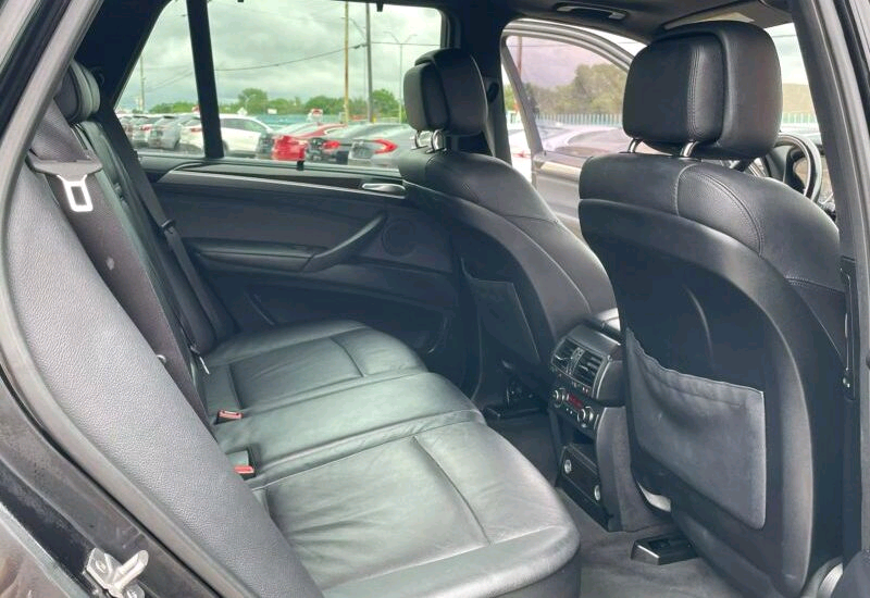 
								2013 BMW X5 xDrive50i Sport Utility 4D full									
