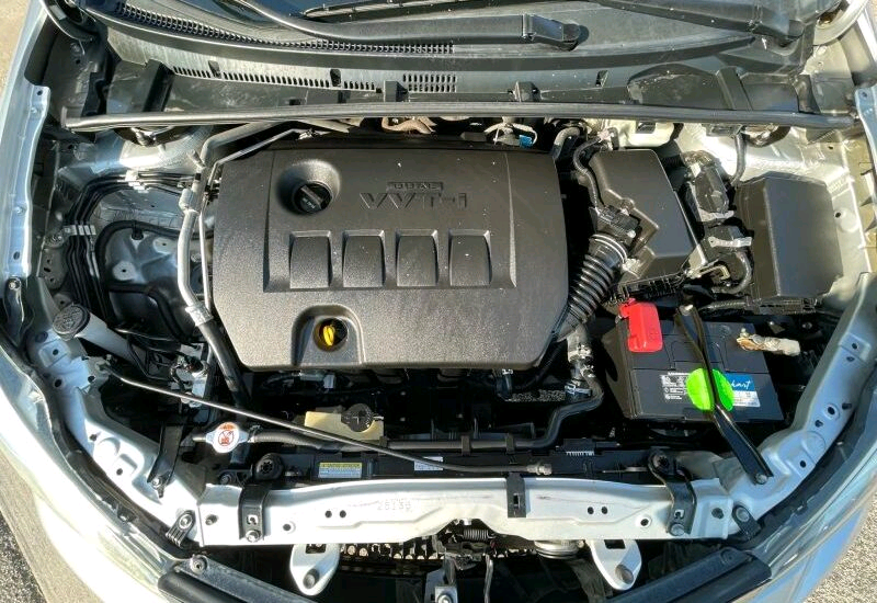 
								2018 Toyota Corolla SE Sedan 4D full									