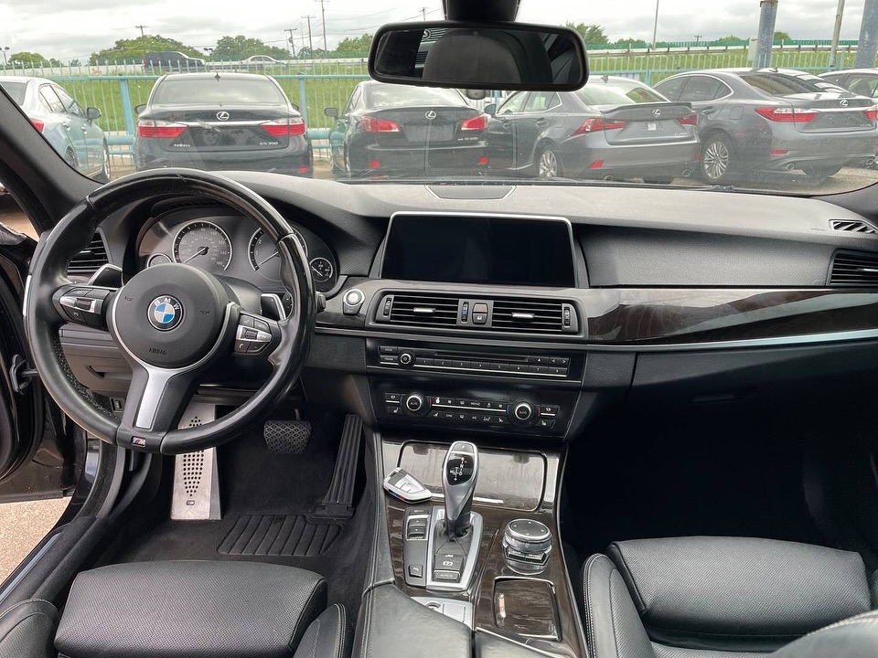
								2016 BMW 5 Series 535i Sedan 4D full									