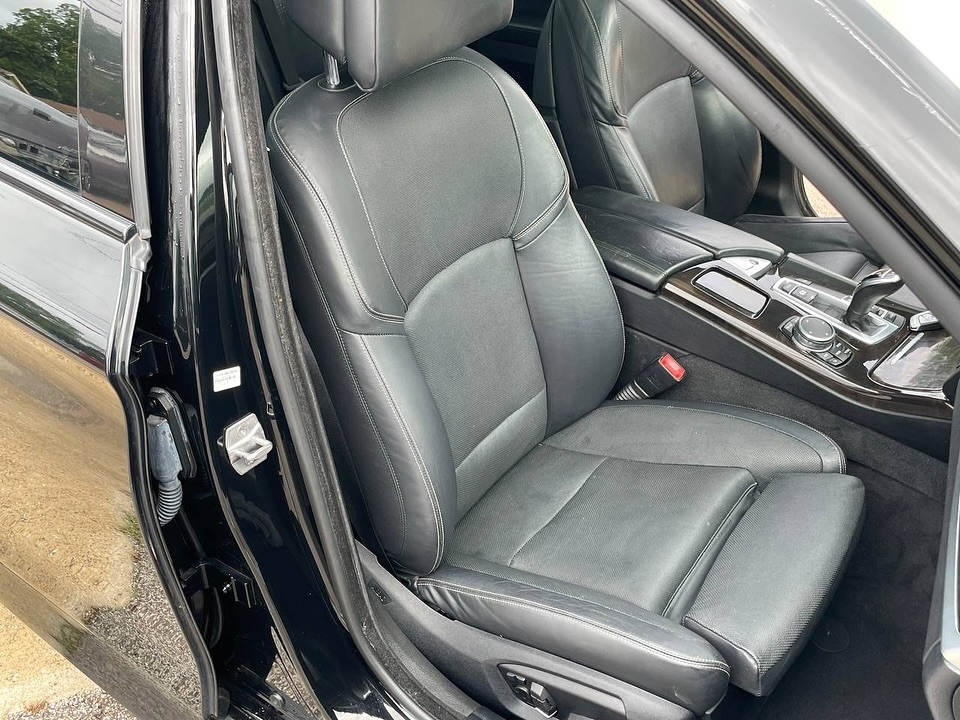 
								2016 BMW 5 Series 535i Sedan 4D full									